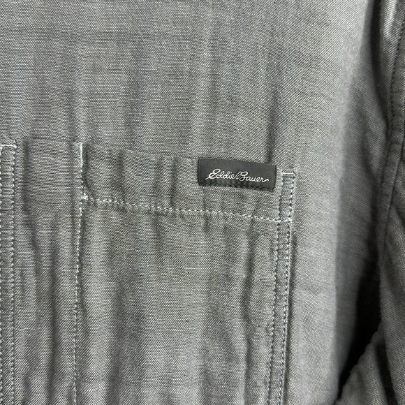 Eddie Bauer Classic Fit TXL Long Sleeve Button Up Shirt - Picture 3 of 9